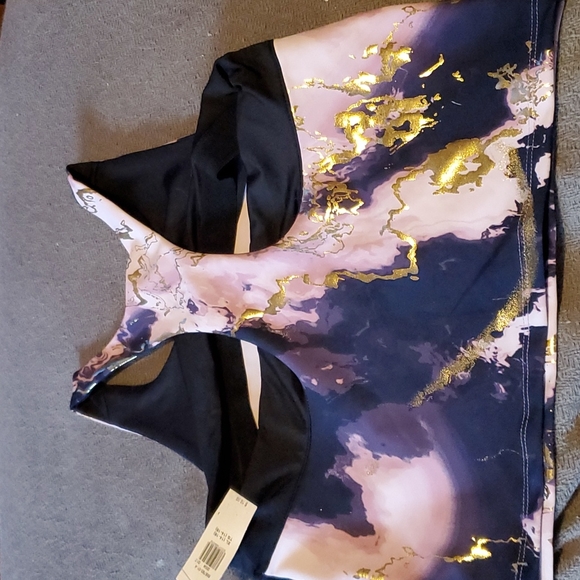 Old navy sports bra - new - Picture 2 of 3